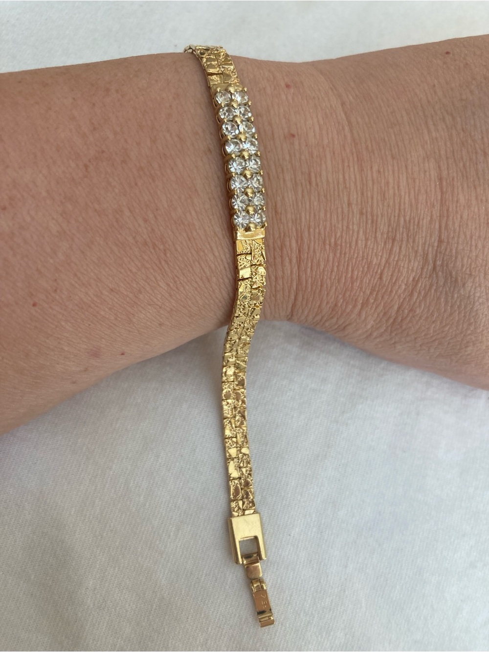 Nugget Gold Tone Style Vintage Necklace with Rhinestones